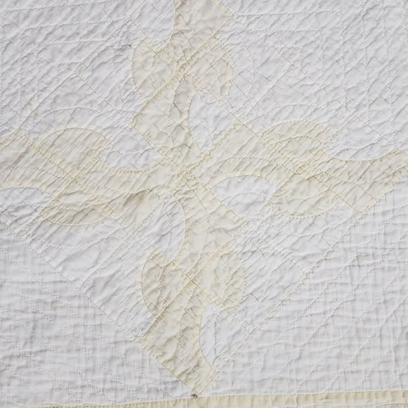 SOLD Vtg Hand Stitched Quilt Drunkard's Path 89 x 74 - Picture 4 of 14